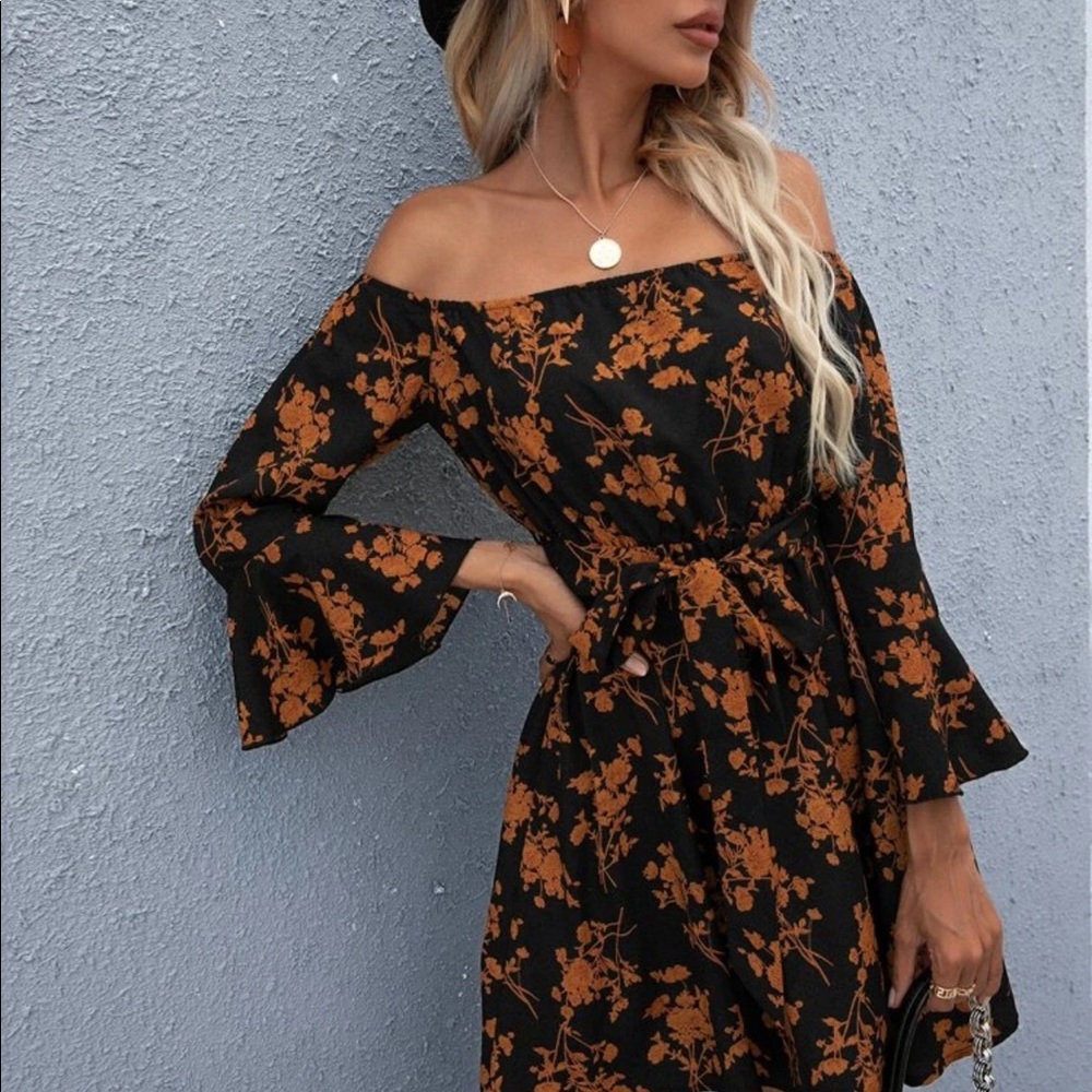 Shein- SOLID BLACK-Brand new